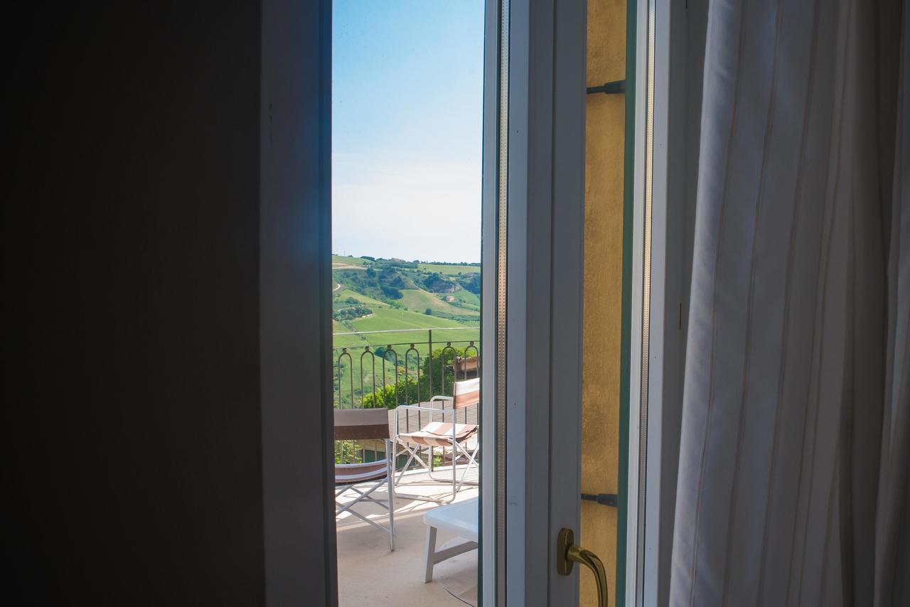 مونتيبراندون B&B Palazzo Mestichelli Boutique Palace المظهر الخارجي الصورة